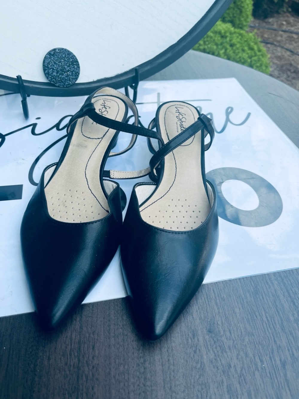 Life Stride Black Pointed Toe Slingback Mules Size 11